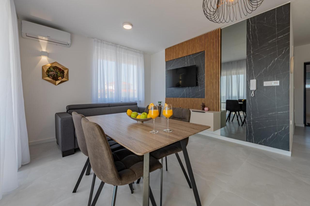 Twins Apartment